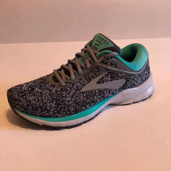 brooks womens running shoes size 9